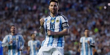 Piala Dunia 2026: Kondisi Bugar, Lionel Messi Siap Tampil di Laga Argentina vs Aljazair Piala Dunia 2026: Kondisi Bugar, Lionel Messi Siap Tampil di Laga Argentina vs Aljazair