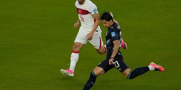 Man of the Match Turki vs Paraguay: Matias Galarza
