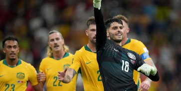 Patrick Beach, Debutan 22 Tahun yang Jadi Tembok Australia Saat Tumbangkan Turki di Piala Dunia 2026 Patrick Beach, Debutan 22 Tahun yang Jadi Tembok Australia Saat Tumbangkan Turki di Piala Dunia 2026