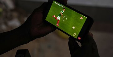 Ada Iklan di Tengah Laga, Tayangan Piala Dunia 2026 Langsung Tuai Kritik Ada Iklan di Tengah Laga, Tayangan Piala Dunia 2026 Langsung Tuai Kritik
