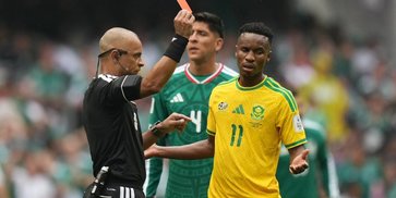 Piala Dunia 2026 Dibuka dengan 3 Kartu Merah, Wasit Makin Tegas? Piala Dunia 2026 Dibuka dengan 3 Kartu Merah, Wasit Makin Tegas?