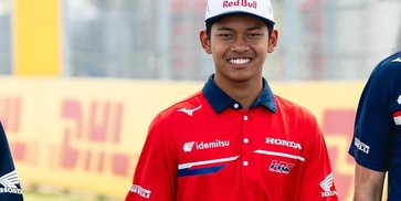 Ogah Kepikiran Gelar Rookie of The Year, Veda Ega Pratama Ingin Fokus Belajar di Moto3 2026 Ogah Kepikiran Gelar Rookie of The Year, Veda Ega Pratama Ingin Fokus Belajar di Moto3 2026
