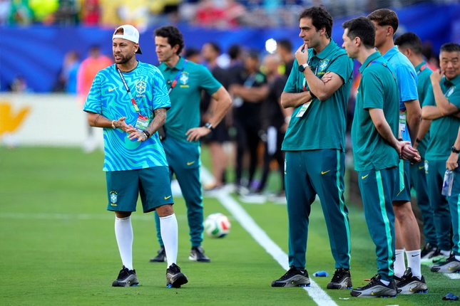 Ronaldo Dukung Neymar Bangkit Seperti Dirinya Ronaldo Dukung Neymar Bangkit Seperti Dirinya