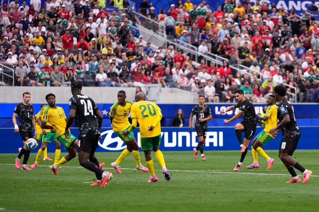 Gol Stephen Eustaquio Hancurkan Harapan Bafana Bafana Gol Stephen Eustaquio Hancurkan Harapan Bafana Bafana