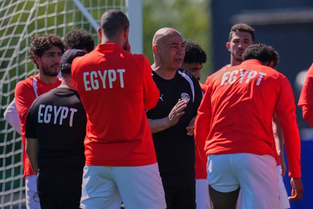 Hossam Hassan Ungkap Momen Adu Argumen dengan Lionel Messi
