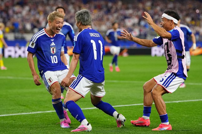 Nagatomo Terima Penghargaan Khusus dari FIFA Nagatomo Terima Penghargaan Khusus dari FIFA