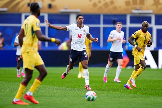 Inggris Dominan, Ghana Bertahan Disiplin