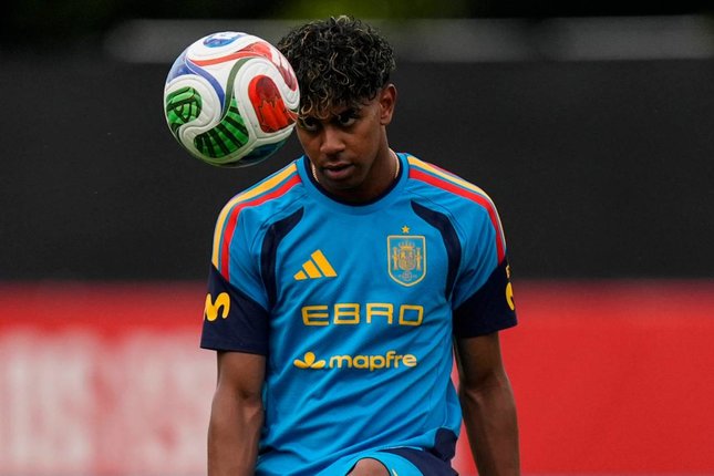 Kualitas Lamine Yamal yang Mengingatkan pada Lionel Messi Kualitas Lamine Yamal yang Mengingatkan pada Lionel Messi