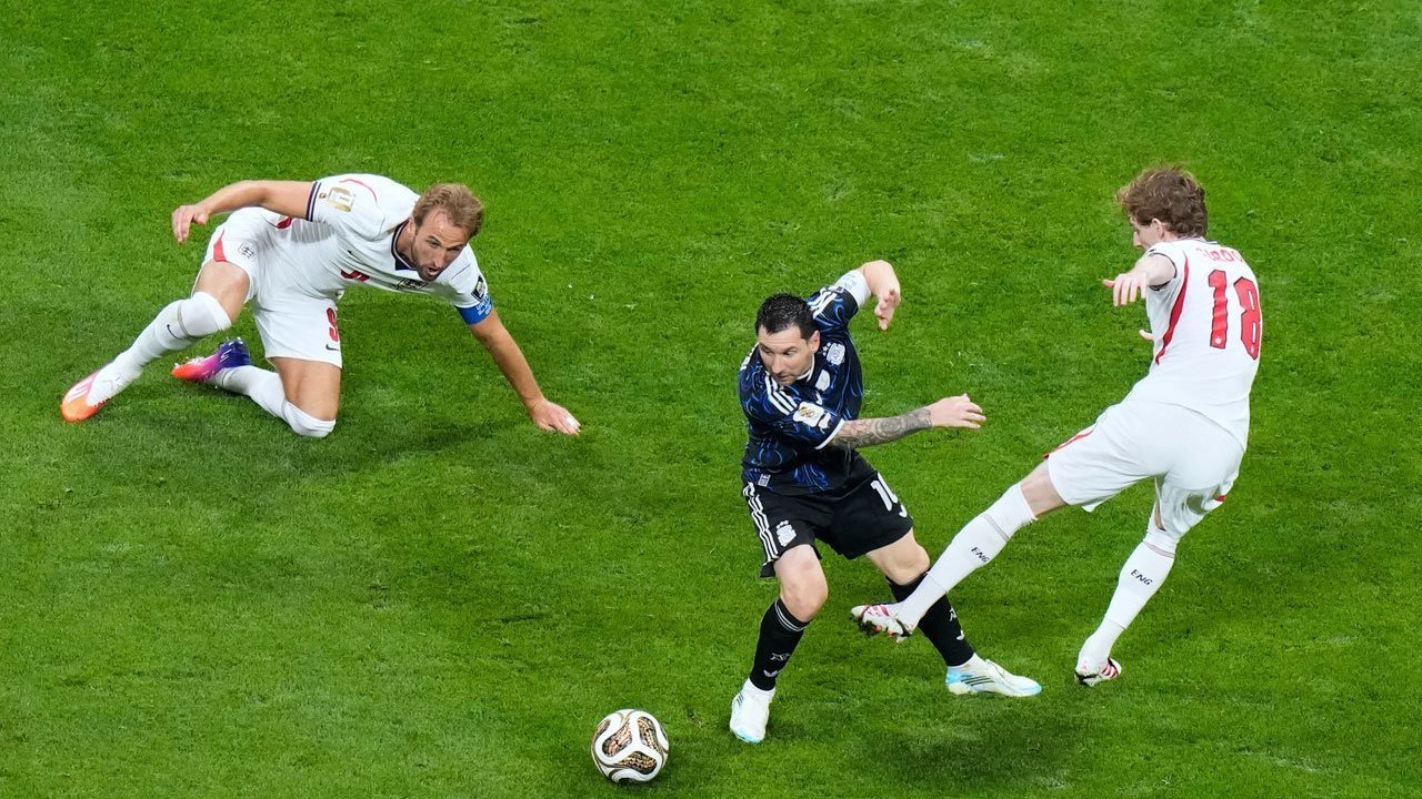 Ditekan Argentina Tanpa Henti, Inggris Perlahan Terkikis