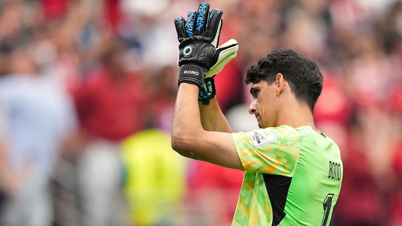 Yassine Bounou Pecah Rekor dan Pantenkan Status Kiper Elit di Laga Prancis vs Maroko Yassine Bounou Pecah Rekor dan Pantenkan Status Kiper Elit di Laga Prancis vs Maroko