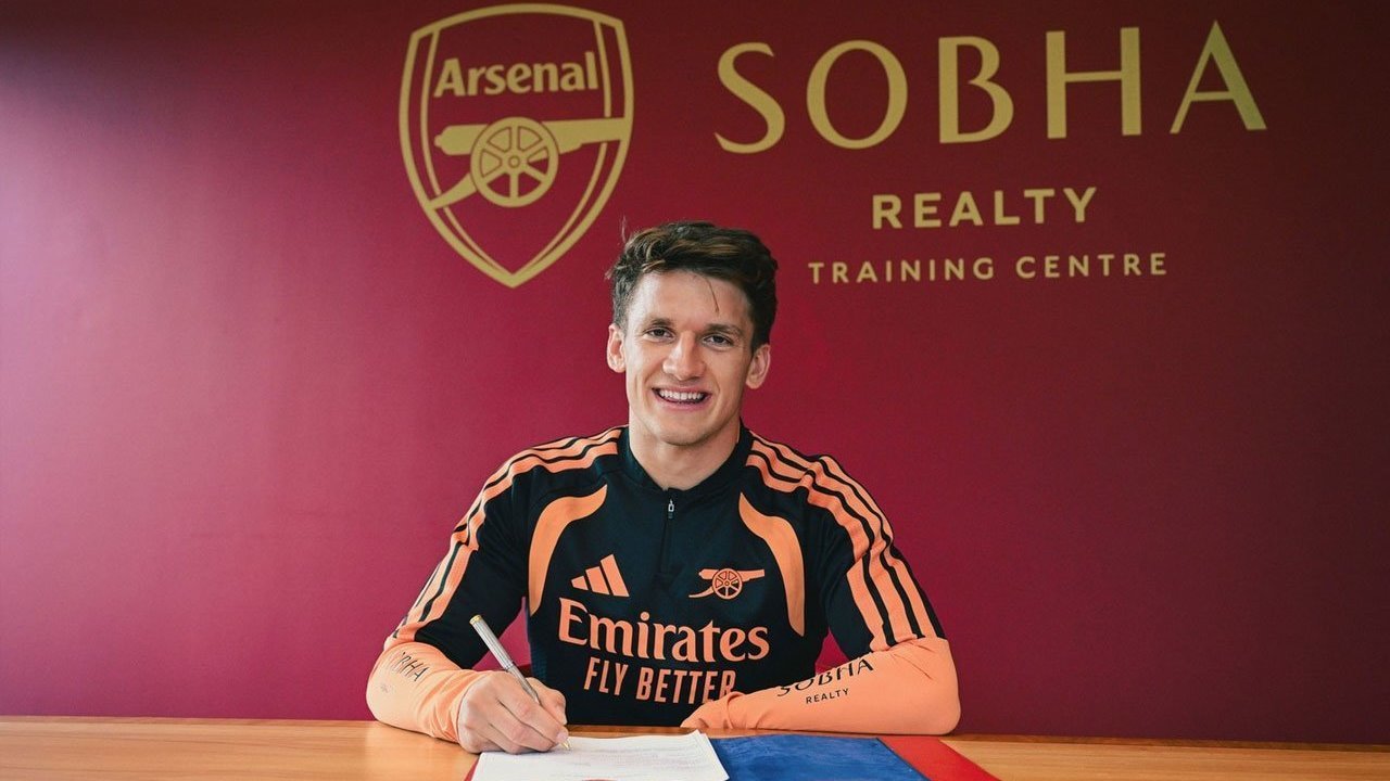 Mengenal Christos Tzolis: Kekuatan, Kekurangan, dan Peluang Bersinar di Arsenal Mengenal Christos Tzolis: Kekuatan, Kekurangan, dan Peluang Bersinar di Arsenal