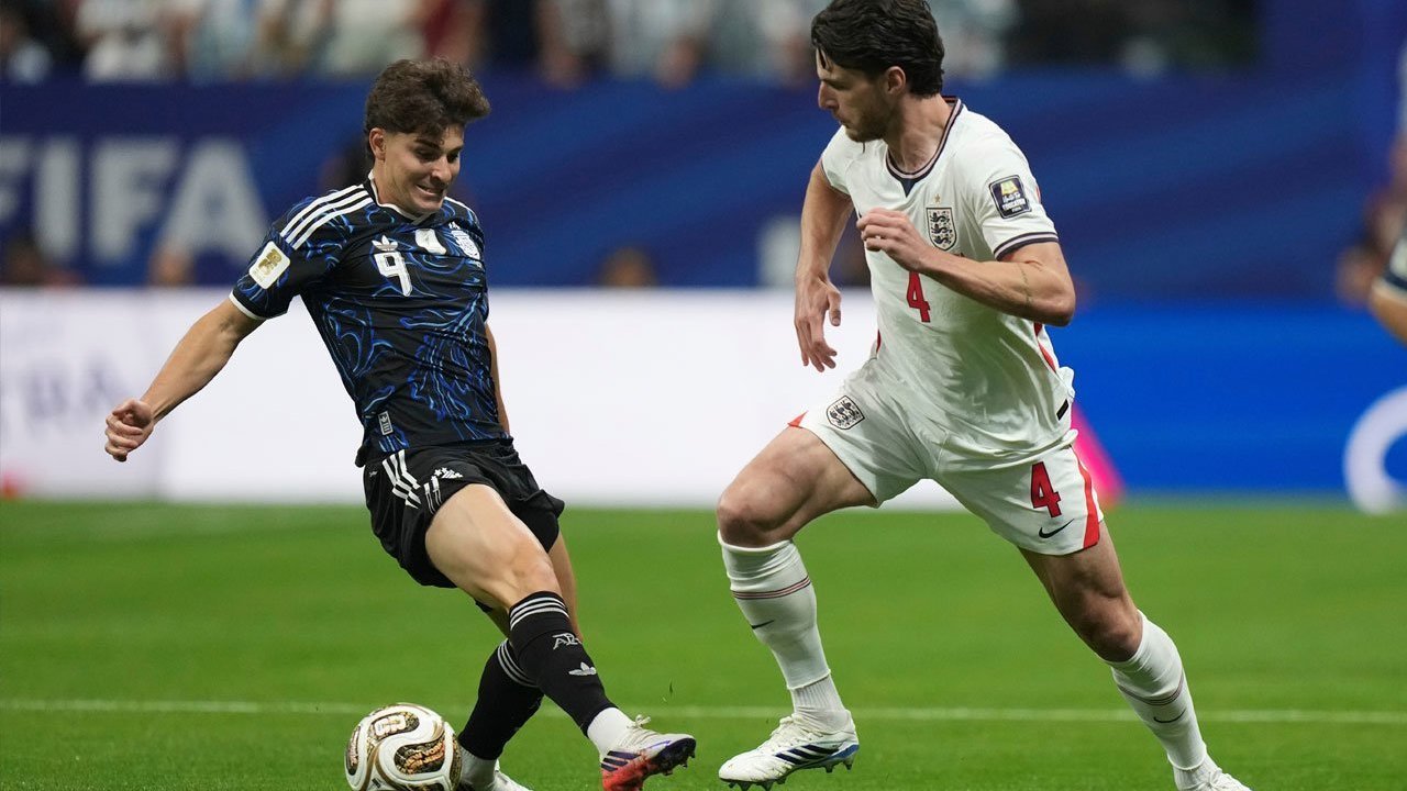 Declan Rice Yakin Skuad Inggris Saat Ini yang Terbaik Declan Rice Yakin Skuad Inggris Saat Ini yang Terbaik