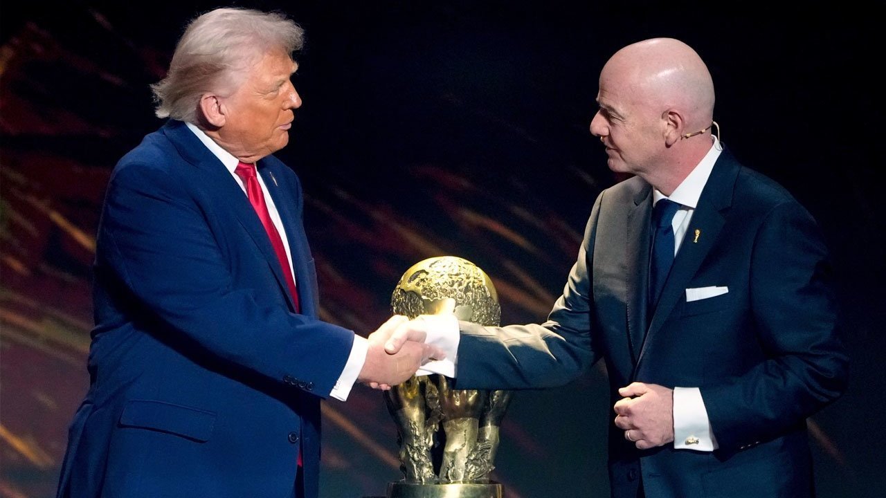 Kartu Merah Balogun Ditangguhkan, Donald Trump Akui Lobi Presiden FIFA
