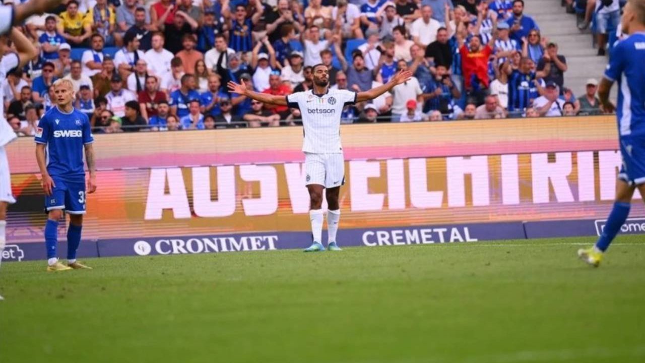 Inter Milan Comeback Dramatis Lawan Karlsruher, Andy Diouf Jadi Pahlawan dengan Brace Inter Milan Comeback Dramatis Lawan Karlsruher, Andy Diouf Jadi Pahlawan dengan Brace