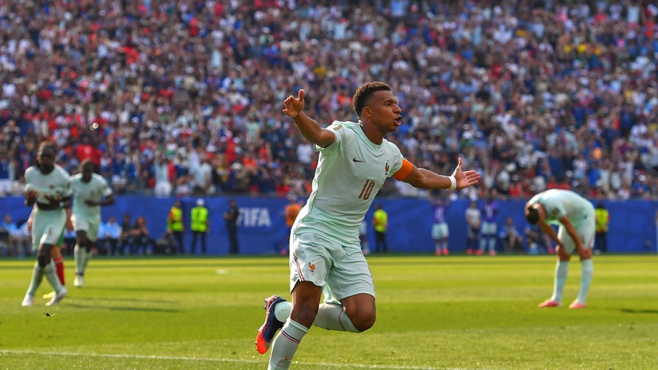 Tak Terhentikan! Kylian Mbappe Tempel Lionel Messi Sebagai Top Skor Sementara Piala Dunia 2026 Tak Terhentikan! Kylian Mbappe Tempel Lionel Messi Sebagai Top Skor Sementara Piala Dunia 2026
