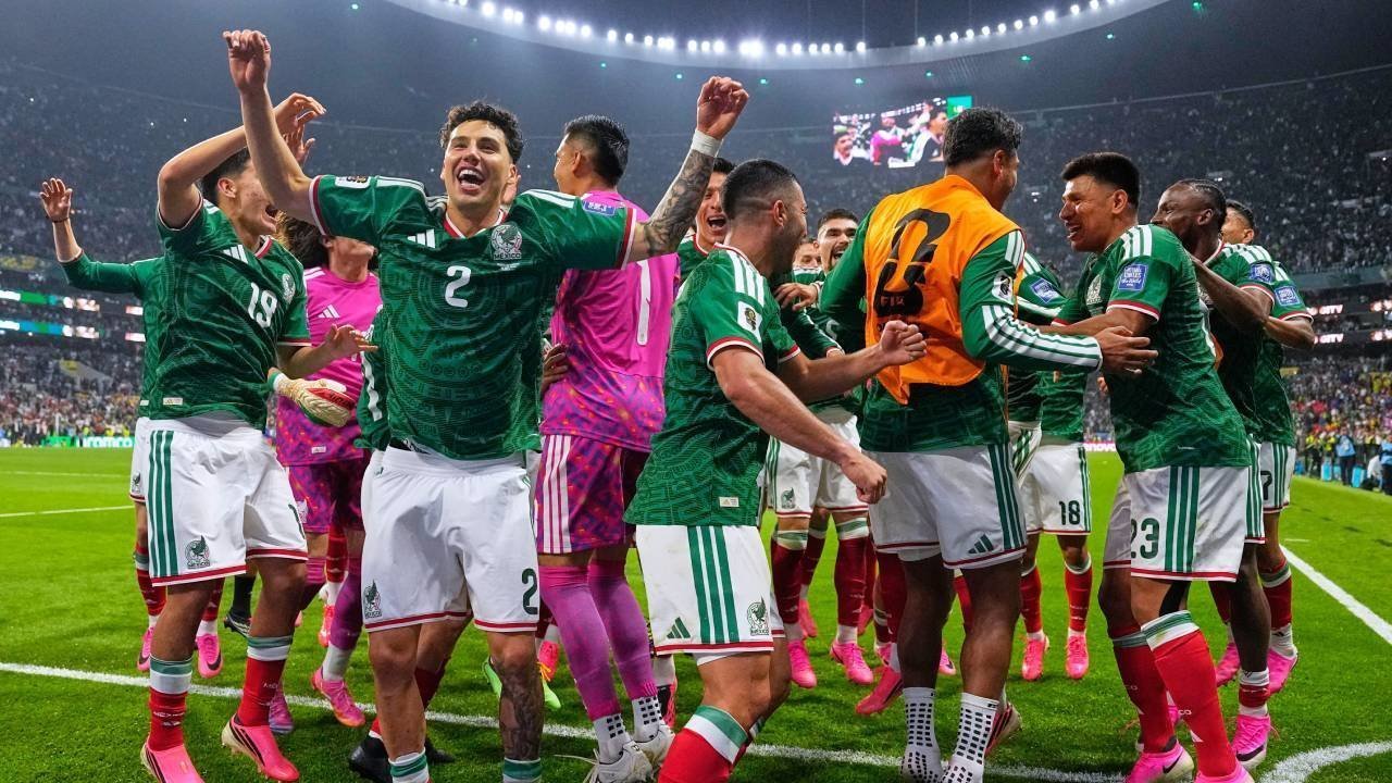 Rapor Pemain Meksiko vs Ekuador: Quinones Tak Terbendung, El Tri Cetak Sejarah! Rapor Pemain Meksiko vs Ekuador: Quinones Tak Terbendung, El Tri Cetak Sejarah!