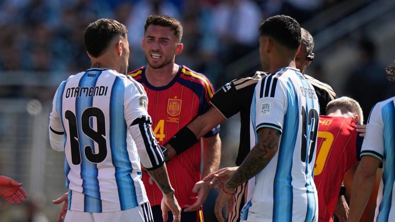 Nicolas Otamendi Tuding Rodri Pengaruhi Wasit usai Argentina Kalah di Final Piala Dunia 2026 Nicolas Otamendi Tuding Rodri Pengaruhi Wasit usai Argentina Kalah di Final Piala Dunia 2026