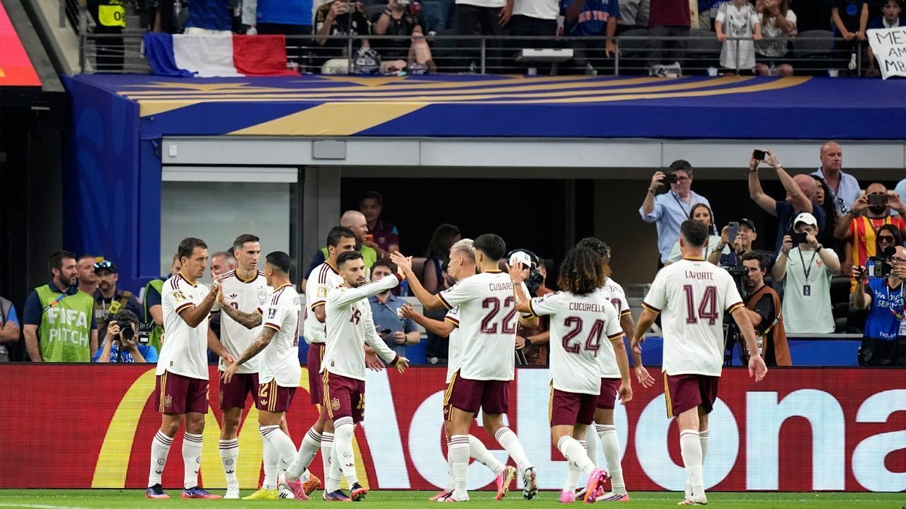 DNA Sukses Spanyol Dimulai saat Juara Euro U-19 2015 DNA Sukses Spanyol Dimulai saat Juara Euro U-19 2015