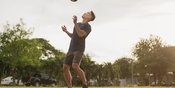 Match Day Nggak Cuma Soal Pemanasan, Ini GRWM Pria Sebelum Turun ke Lapangan