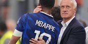Sedikit Hiburan buat Kylian Mbappe dan Didier Deschamps