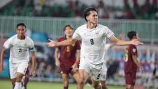 Mitchell Baker Berpeluang Ikuti Jejak Bambang Pamungkas dan Ilham Jaya Kesuma jadi Top Skor Piala AFF Mitchell Baker Berpeluang Ikuti Jejak Bambang Pamungkas dan Ilham Jaya Kesuma jadi Top Skor Piala AFF