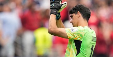 Yassine Bounou Pecah Rekor dan Pantenkan Status Kiper Elit di Laga Prancis vs Maroko Yassine Bounou Pecah Rekor dan Pantenkan Status Kiper Elit di Laga Prancis vs Maroko