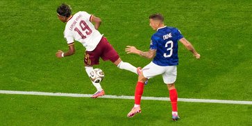 Mengapa Hadiah Penalti untuk Spanyol Tidak Dibatalkan? Mengapa Hadiah Penalti untuk Spanyol Tidak Dibatalkan?