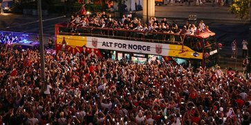 Pulang dari Piala Dunia 2026, Tim Nasional Norwegia Disambut Bak Juara