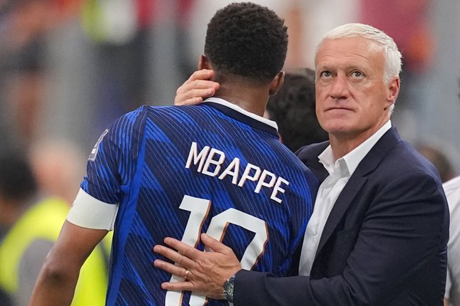 Minta Maaf ke Deschamps Minta Maaf ke Deschamps
