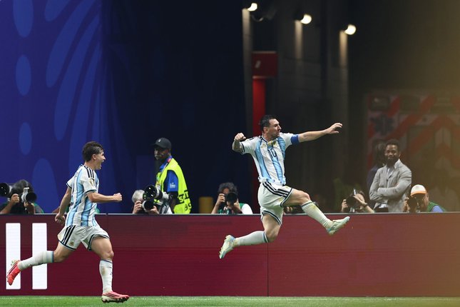 Alasan Kita Mencintai Sepak Bola