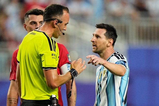 Messi Selalu Menang, Inggris Patut Waspada? Messi Selalu Menang, Inggris Patut Waspada?
