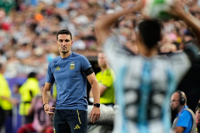 Scaloni Pernah Tegaskan Pisahkan Sepak Bola dan Politik