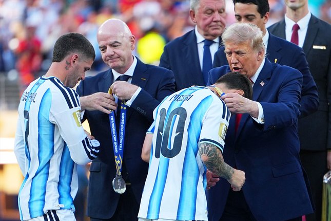 Lionel Messi Masih Berdiri di Puncak