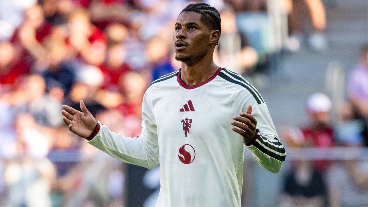 Nomor Punggung Marcus Rashford di MU: Jadinya 14 atau 9?