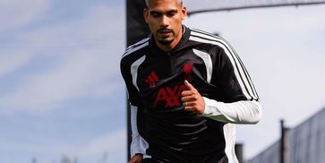 Alasan Liverpool Rekrut Ronald Araujo: Dari Kebutuhan Skuad sampai Faktor Gaji