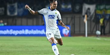 Persib Pinjamkan Hamra Hehanussa ke Garudayaksa FC: Persaingan Bek Tengah Sangat Ketat