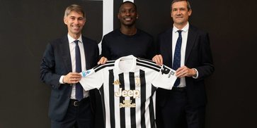 Resmi! Randal Kolo Muani Pulang ke Juventus