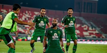 Statistik Persebaya vs Arema: Bajul Ijo Tak Dominan, tetapi Sangat Efektif Statistik Persebaya vs Arema: Bajul Ijo Tak Dominan, tetapi Sangat Efektif