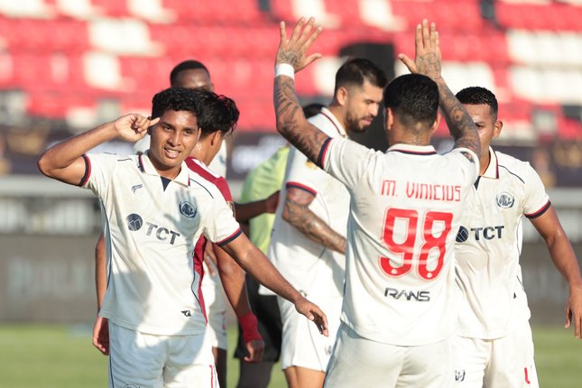 Daftar Susunan Pemain