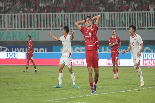Menerima Kritik yang Datang