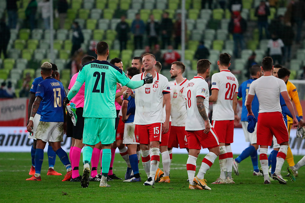 Polandia dan Italia Berbagi Poin