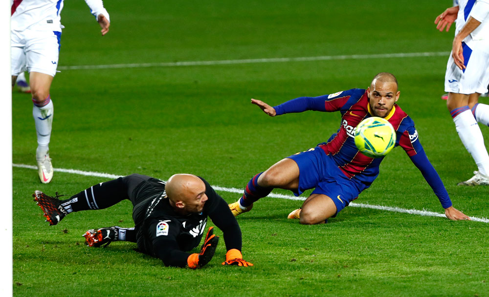 Eibar Tahan Imbang Barca di Camp Nou