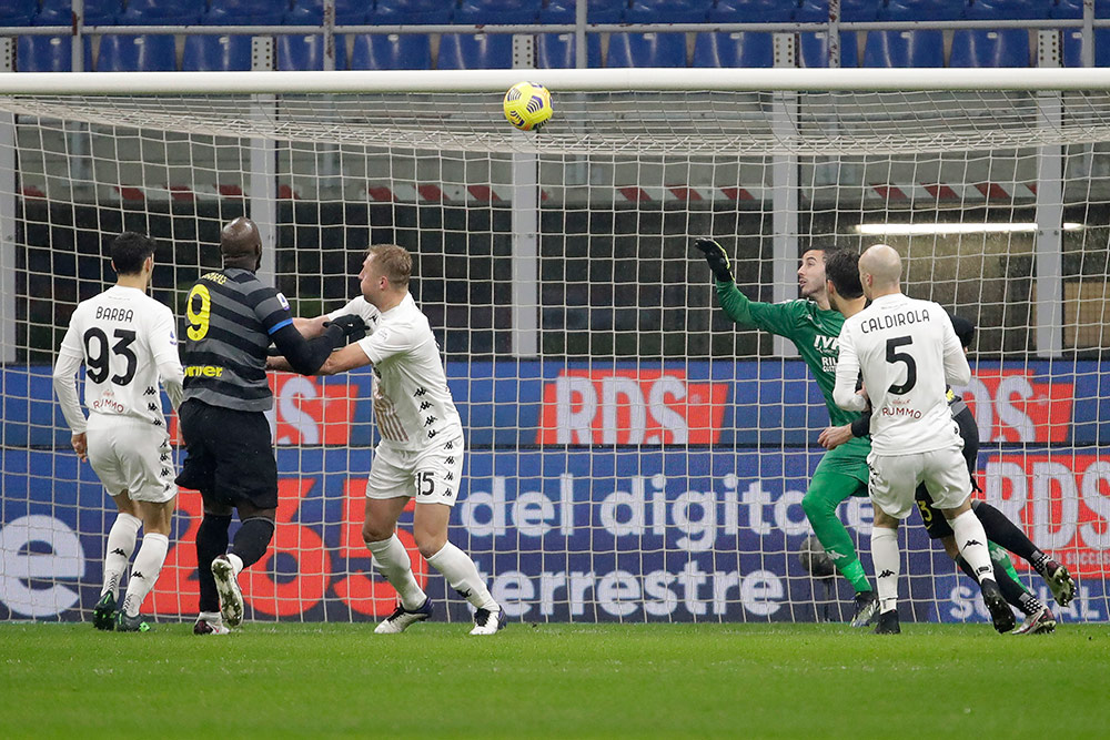 Benevento Dihajar Inter Milan 4-0