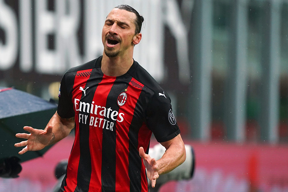Ibrahimovic dan Rebic Antar AC Milan Kembali ke Puncak