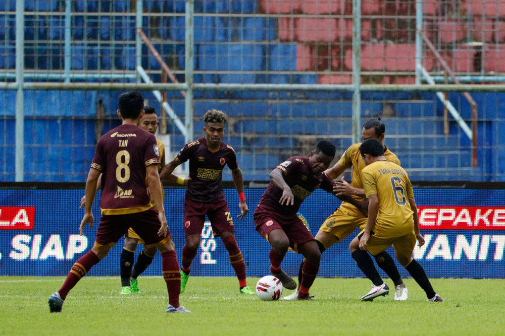 PSM Makassar vs Bhayangkara Solo FC Berakhir 1-1