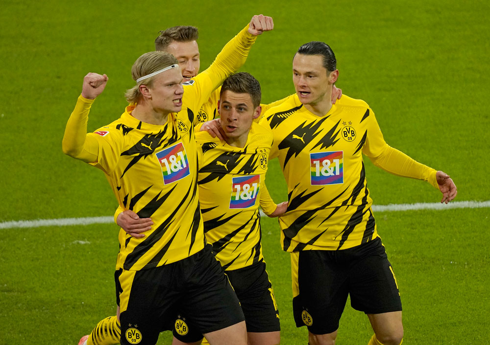Drama 6 Gol dan Comeback Meyakinkan Bayern Munchen