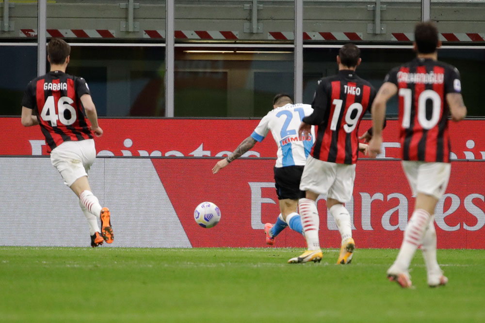 AC Milan Tertunduk di San Siro