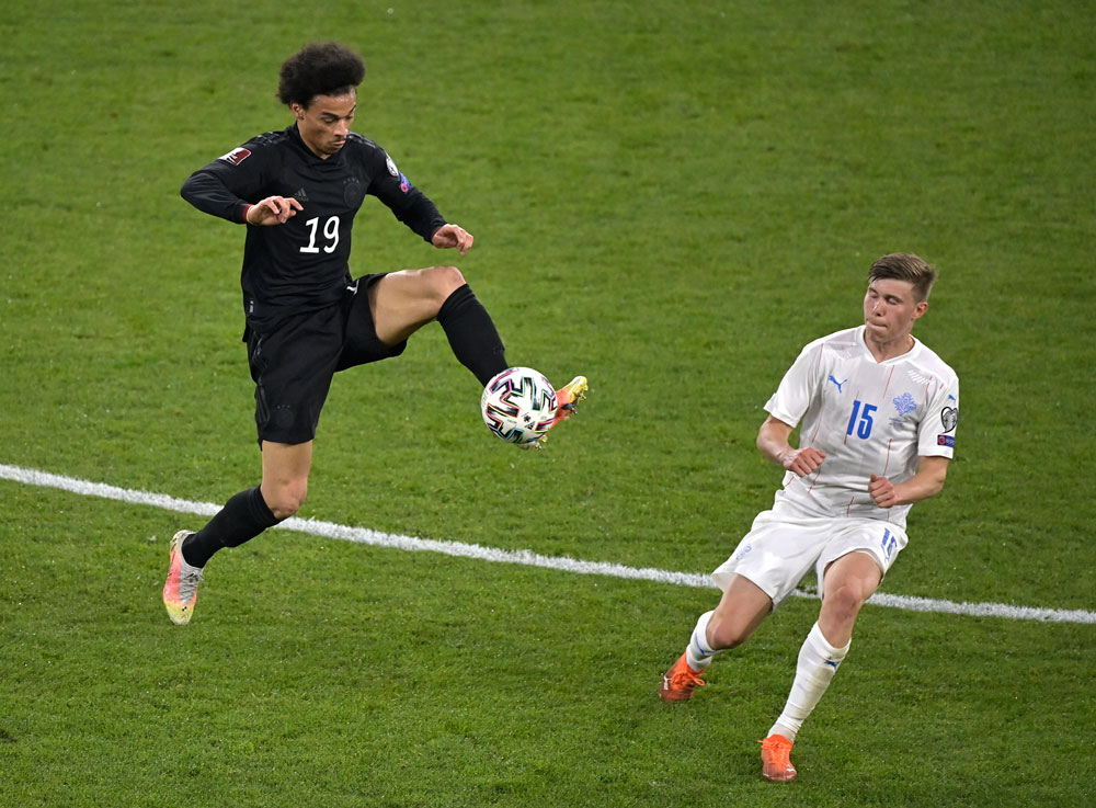 Jerman Terlalu Tangguh Bagi Islandia