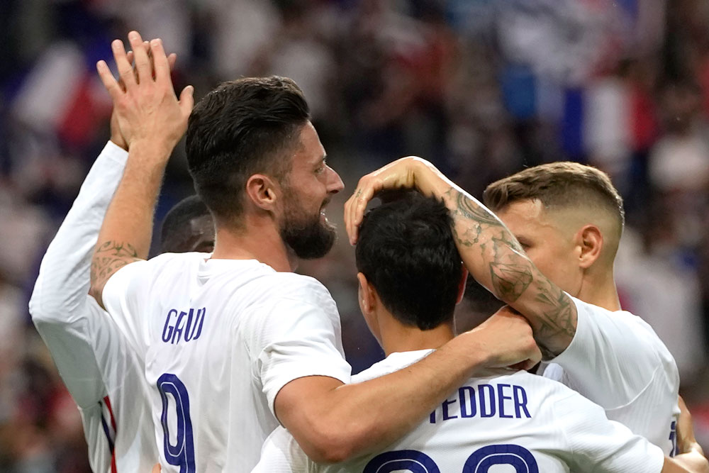 Persiapan Prancis: Bukan Benzema, Tapi Giroud yang jadi Bintangnya