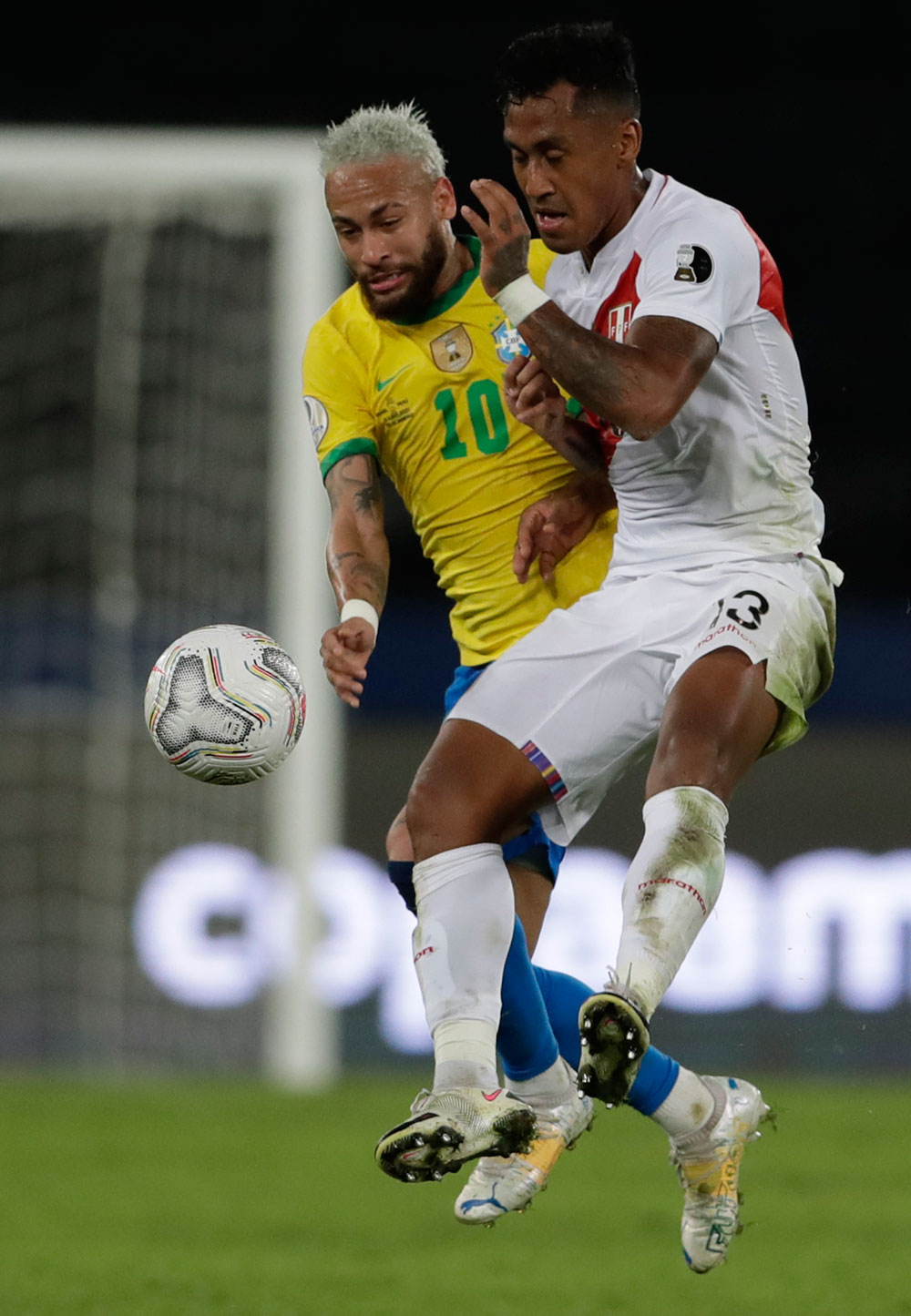 Brasil Pesta Gol ke Gawang Peru
